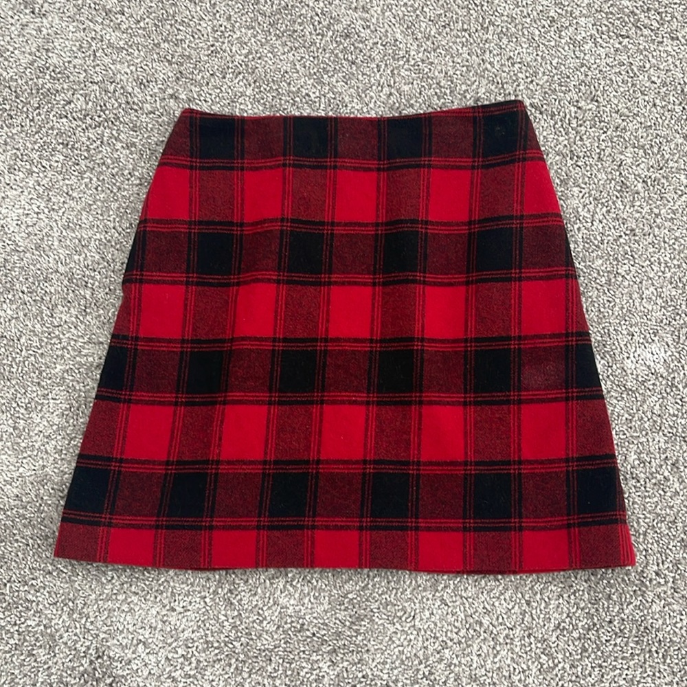 Uniqlo Women’s Holiday Plaid Red Skirt - Size 4